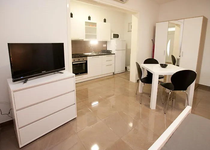 Appartement 2 *