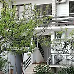 2 Apartamento *